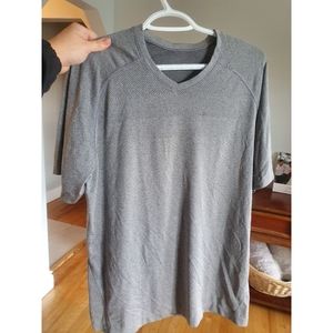 Size L Metal Vent Tech V Mens Grey Lululemon Shirt